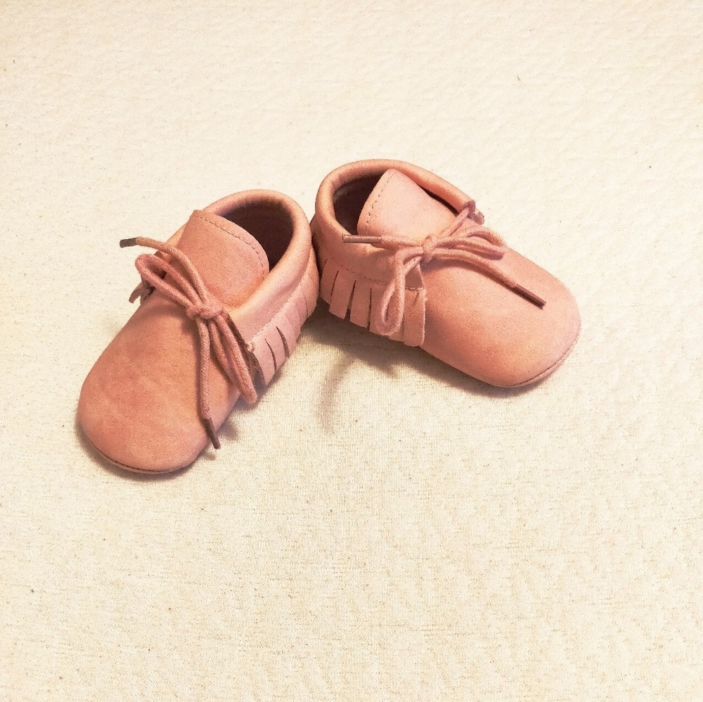MOCCASINS SIZE 6-12 M PINK